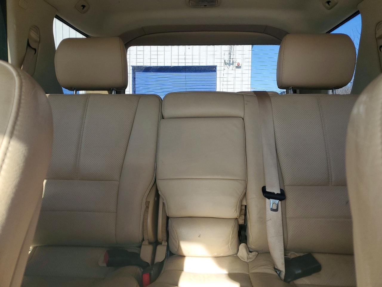 Mercedes-Benz M-Class 500
