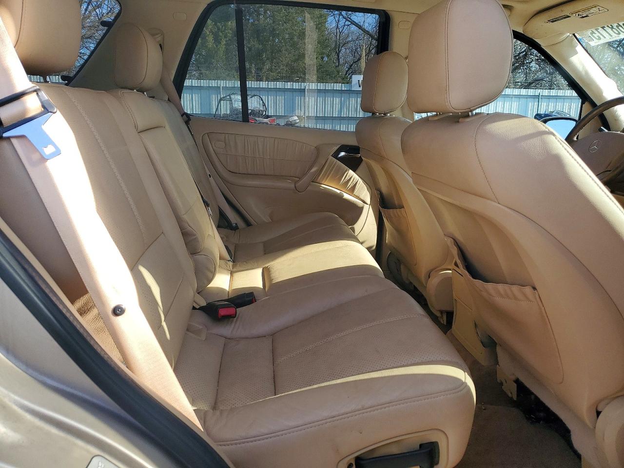 Mercedes-Benz M-Class 500