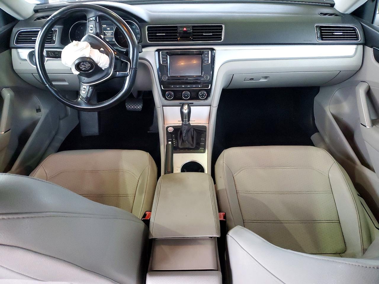 Volkswagen Passat Wolfsburg