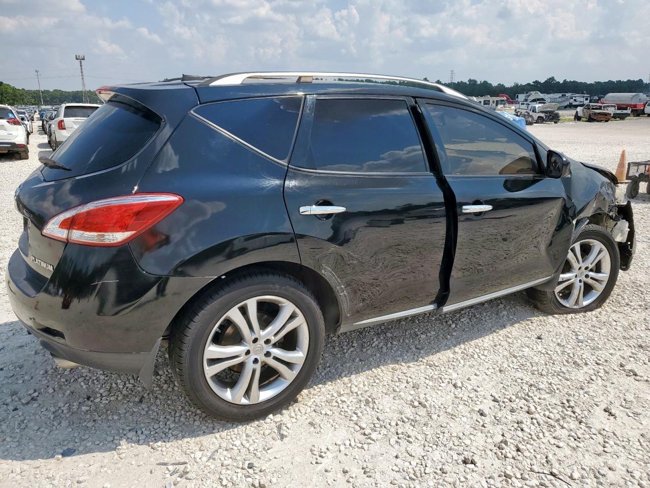 Nissan Murano S