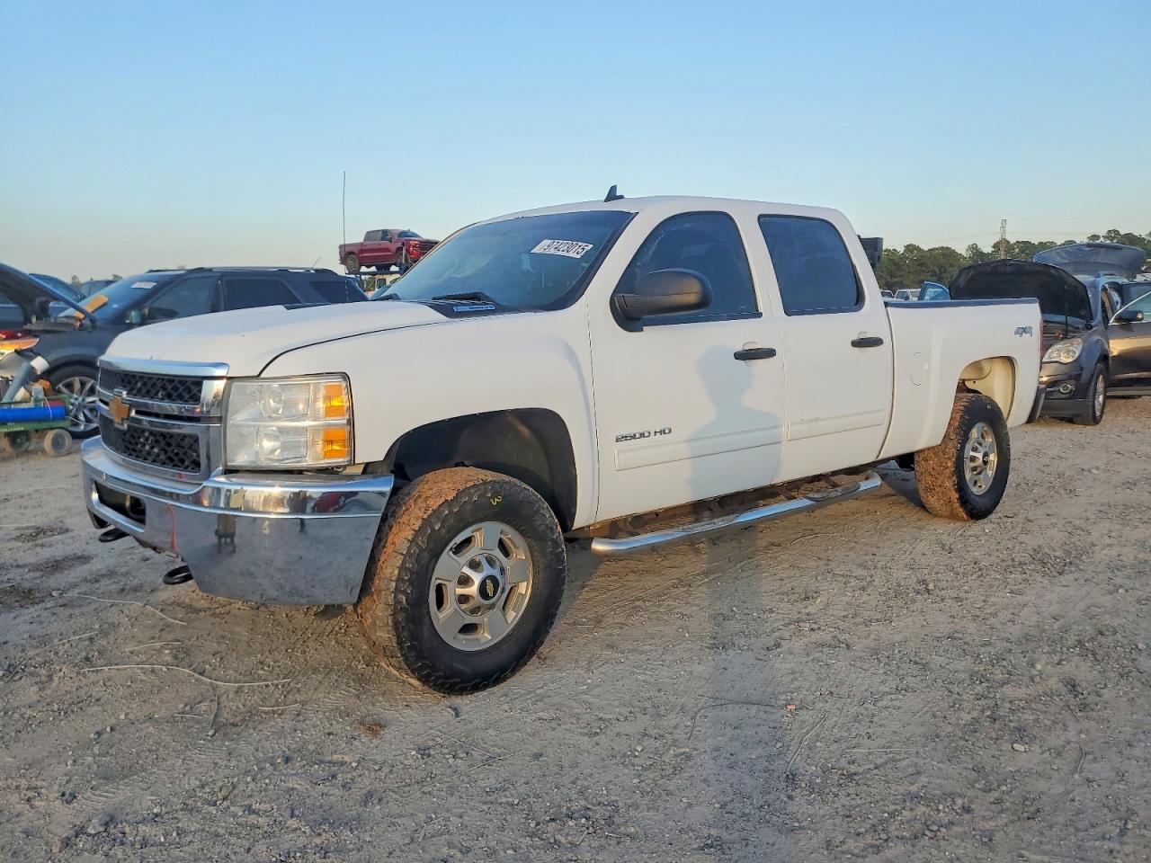 Salvage Chevrolet Silverado Image