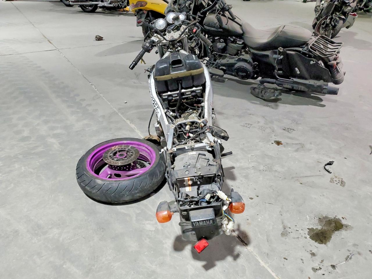 Yamaha Yzf R