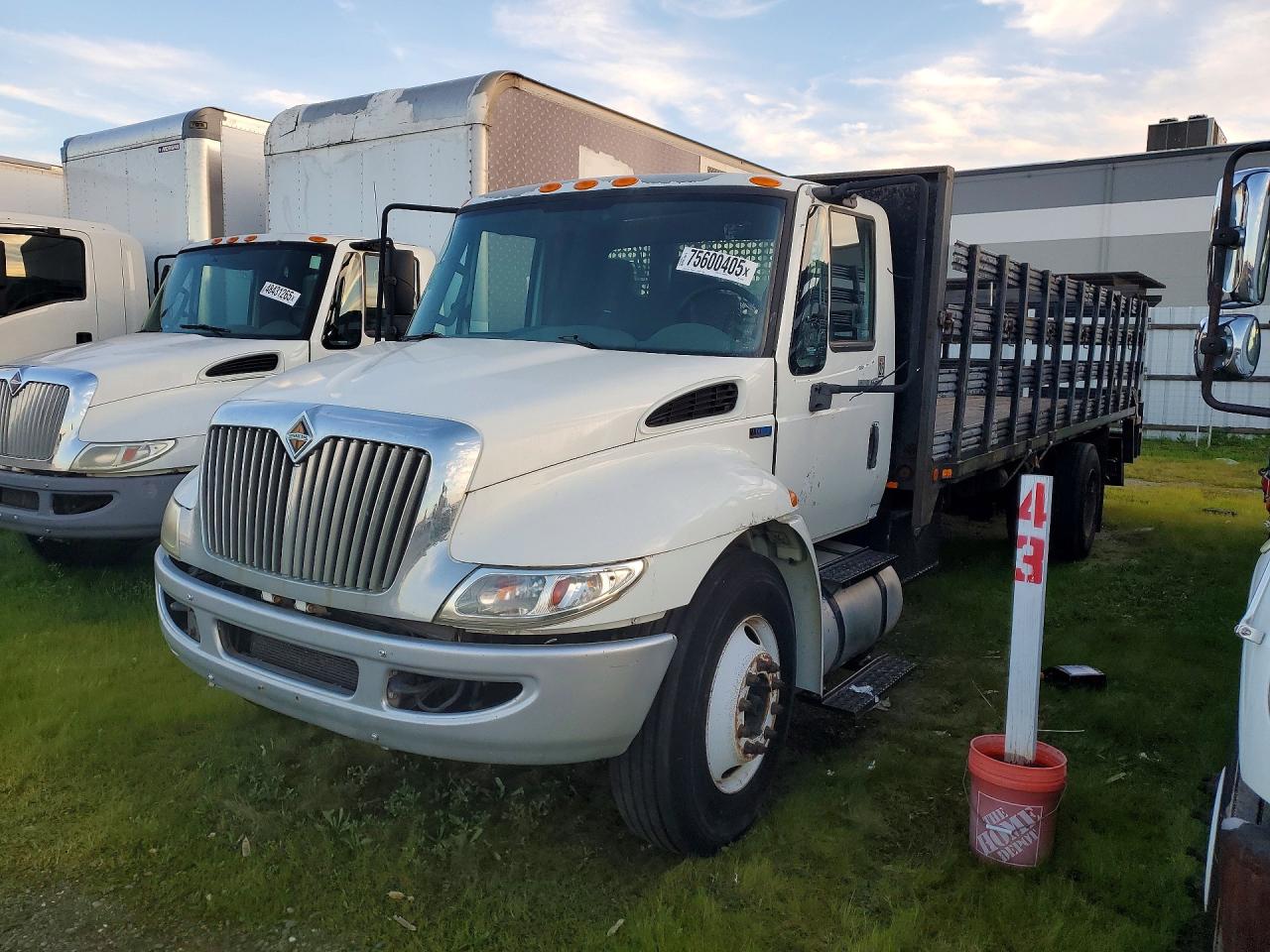 Salvage International 4300 Image