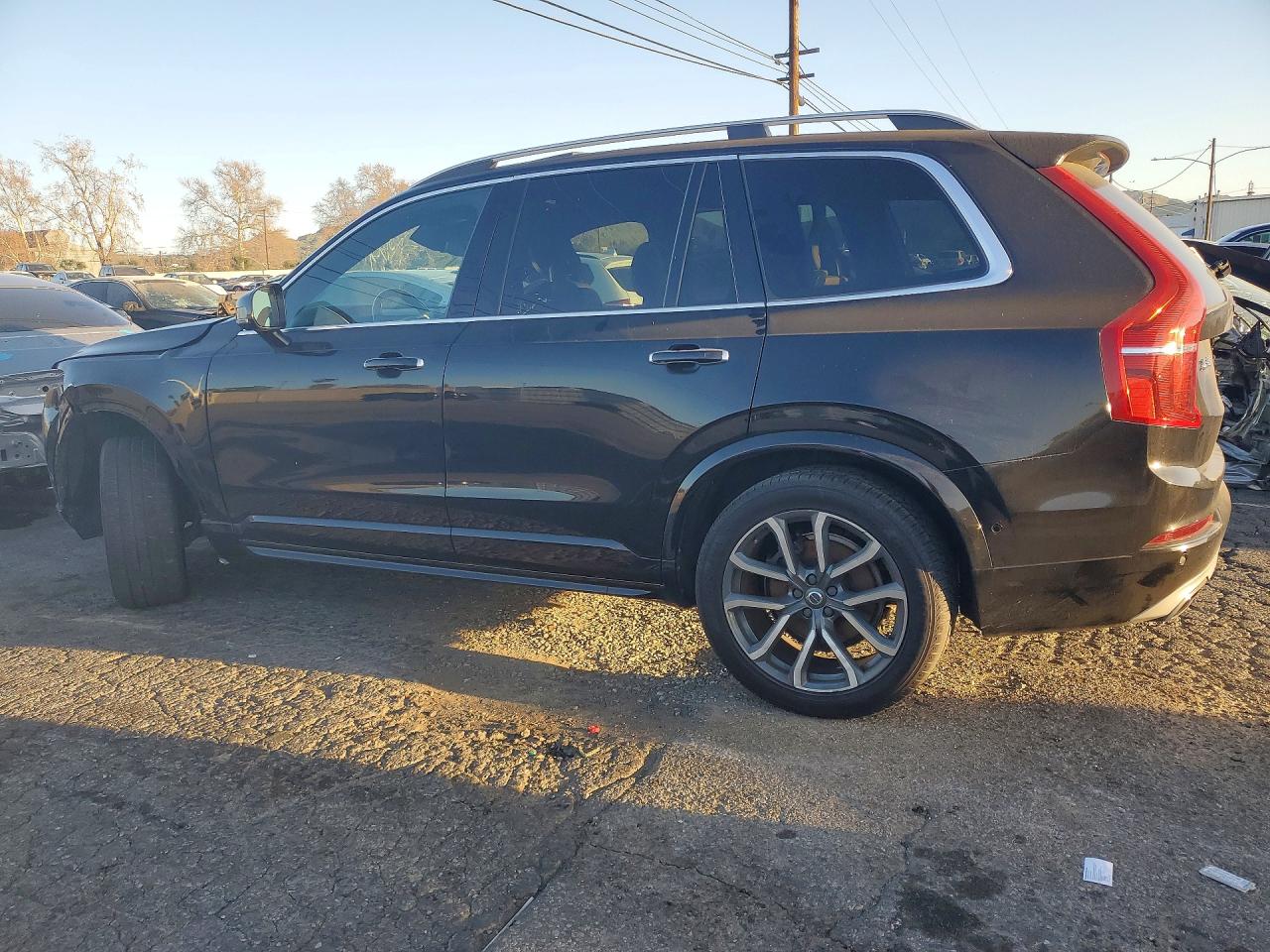 Volvo XC90 T6