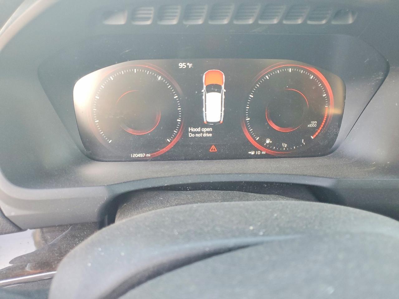 Volvo XC90 T6