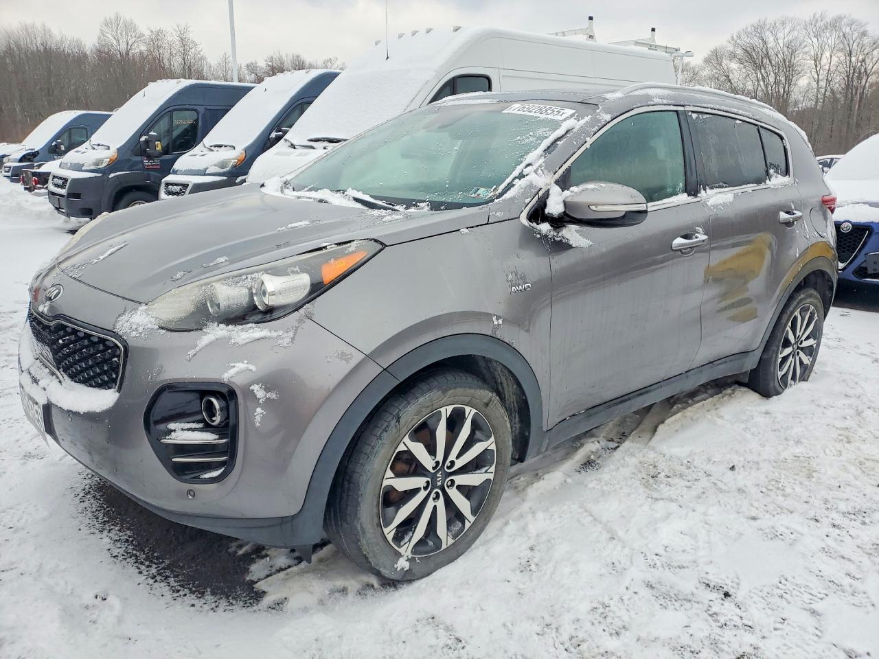 Salvage Kia Sportage Image