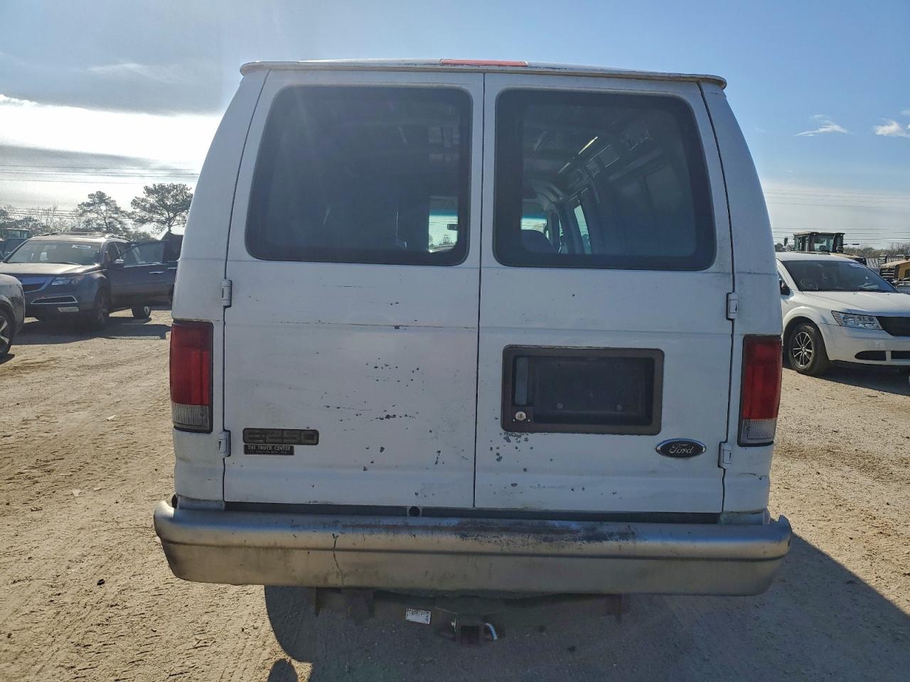 Ford E-250