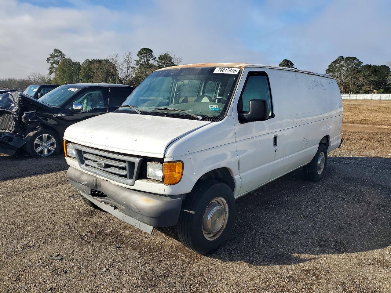 Salvage Ford E-250 Image
