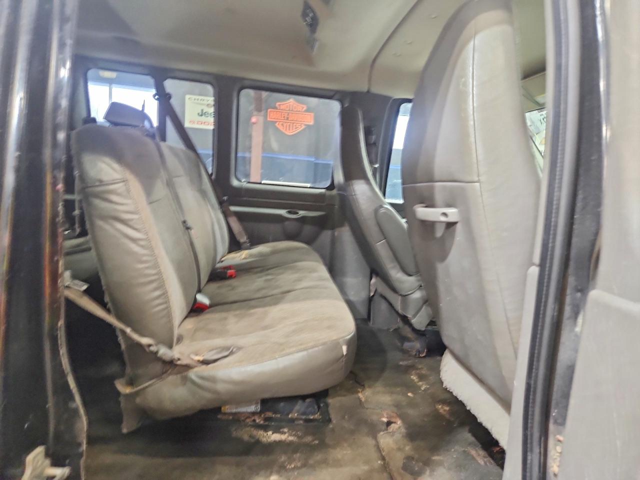 Chevrolet Express Ls