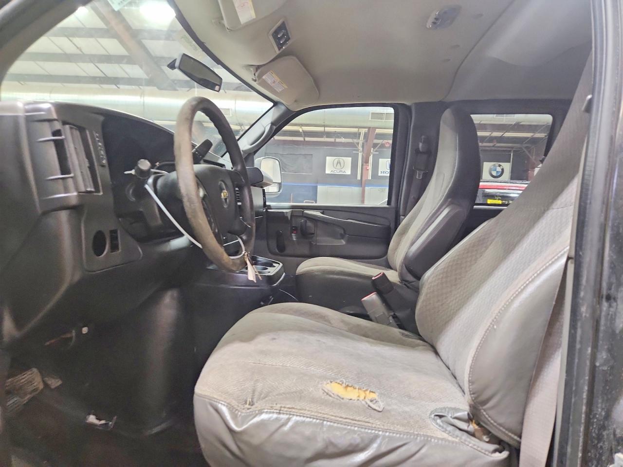 Chevrolet Express Ls