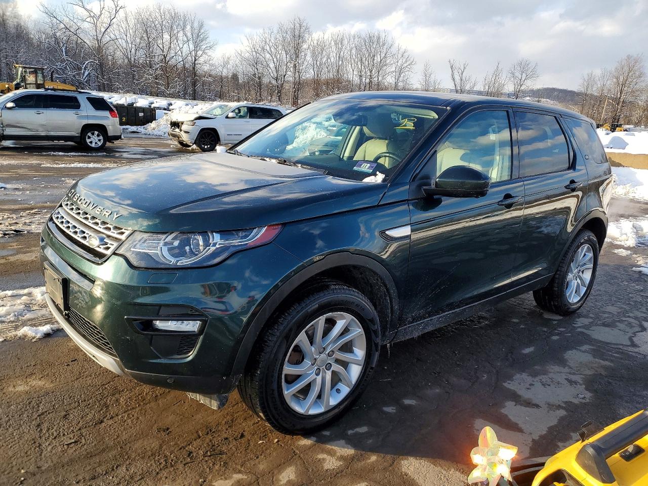 Salvage Land Rover Discovery Image