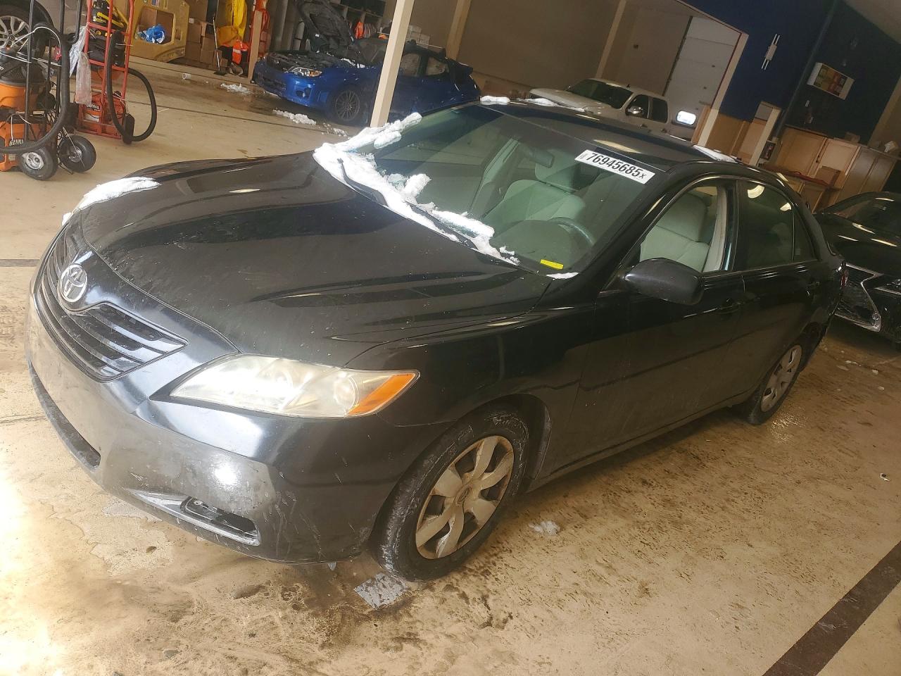 Salvage Toyota Camry Image
