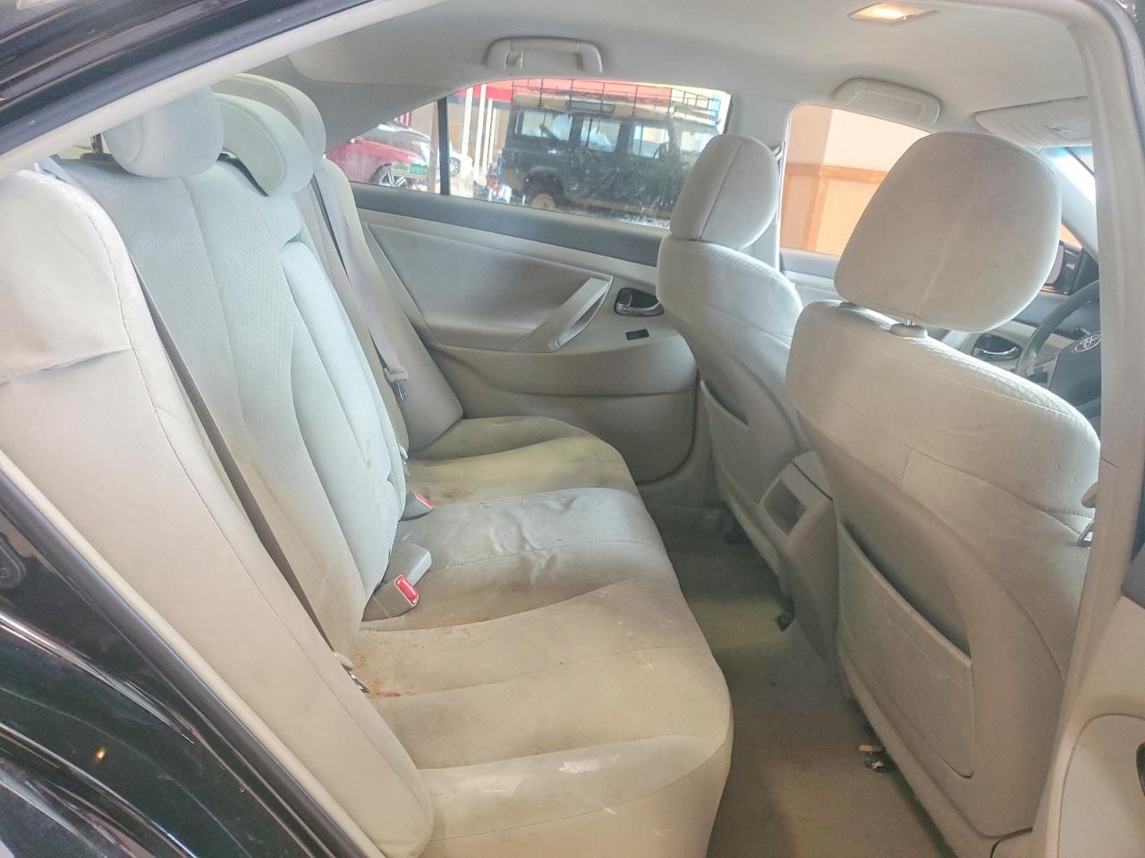 Toyota Camry Base