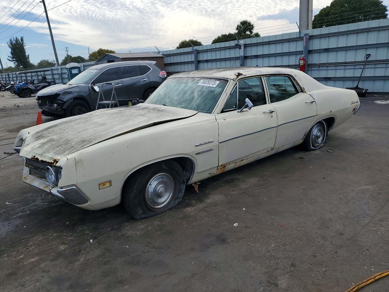 Salvage Ford Fairlane Image