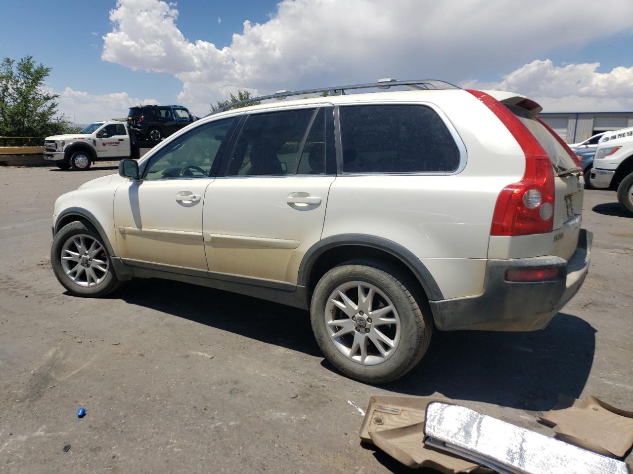 Volvo XC90 V8