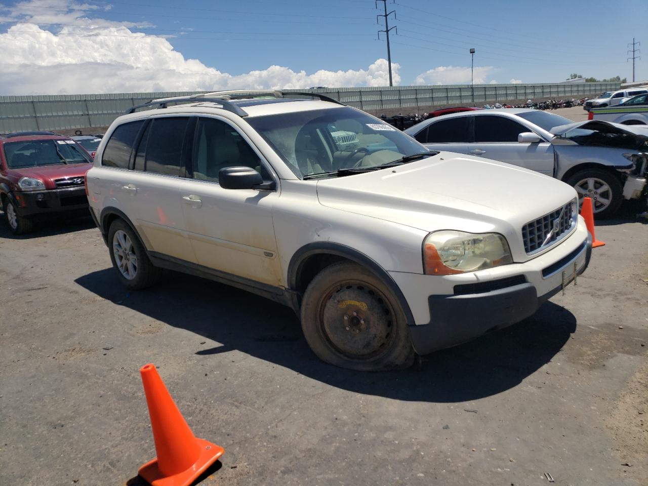 Volvo XC90 V8