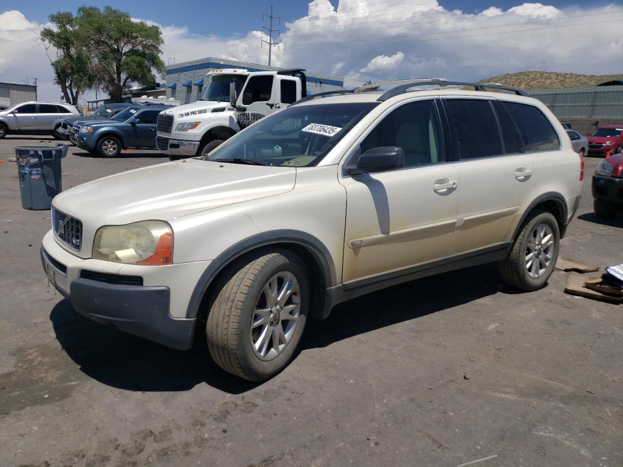 Salvage Volvo XC90 Image