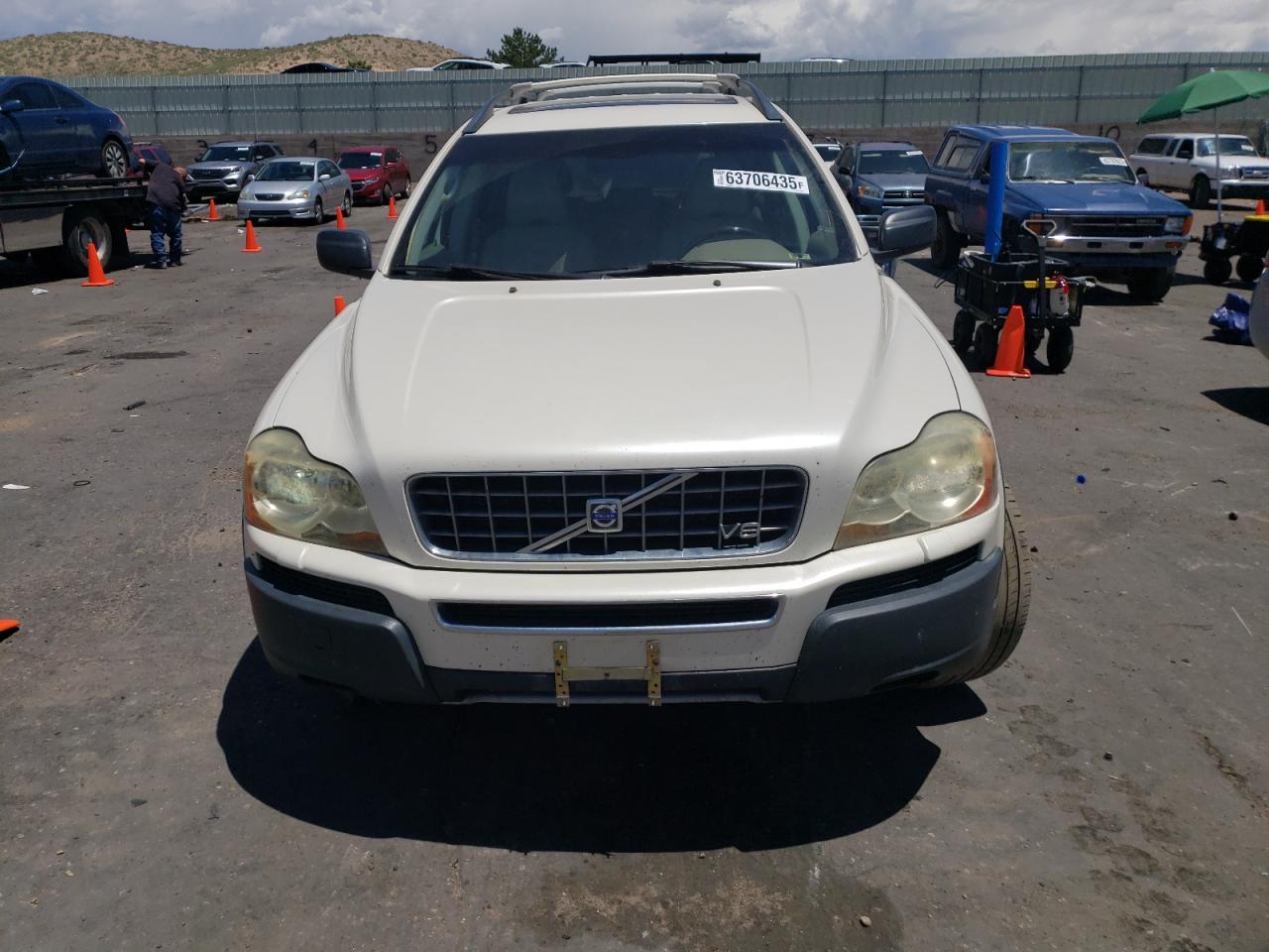Volvo XC90 V8