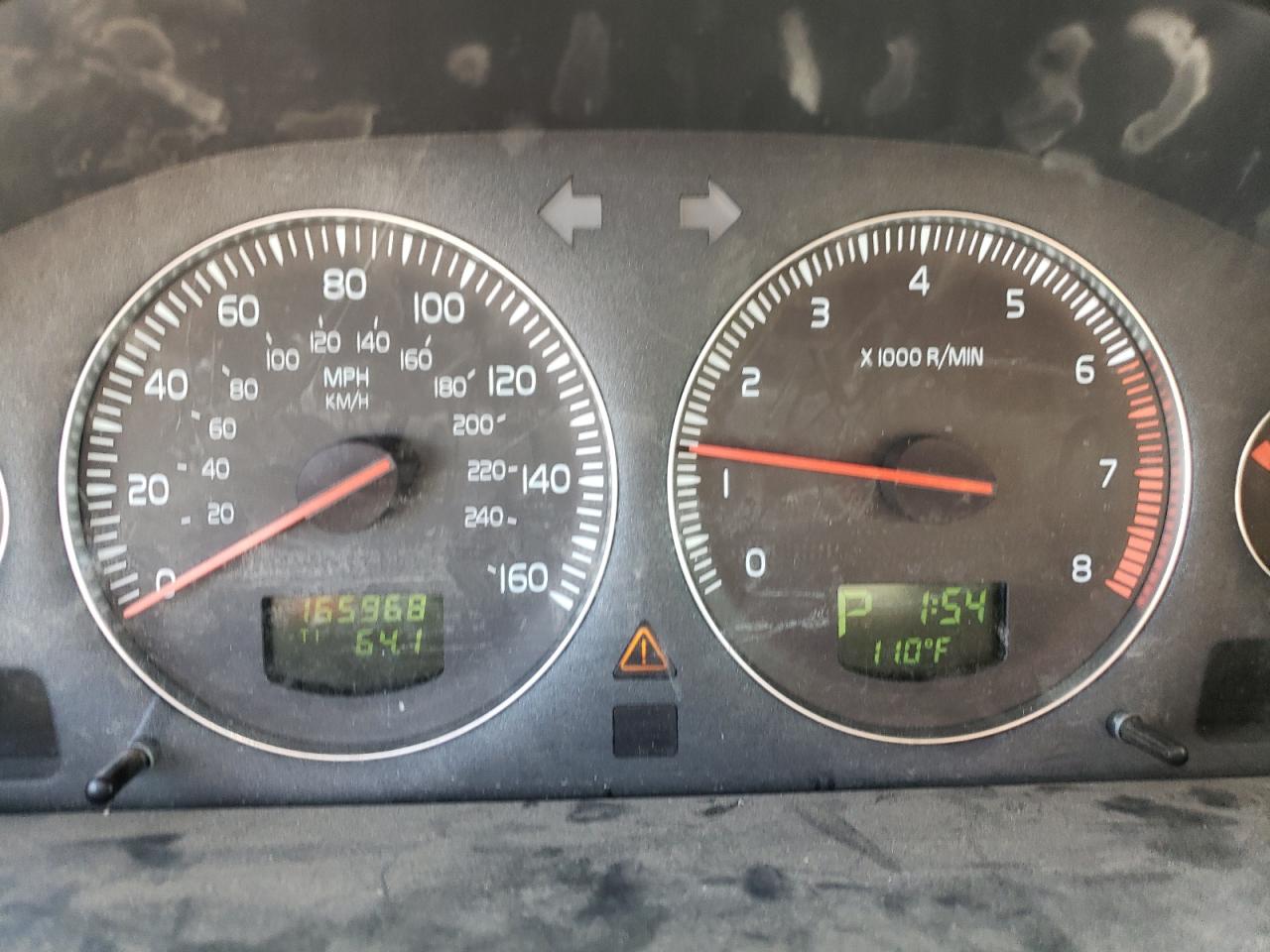Volvo XC90 V8