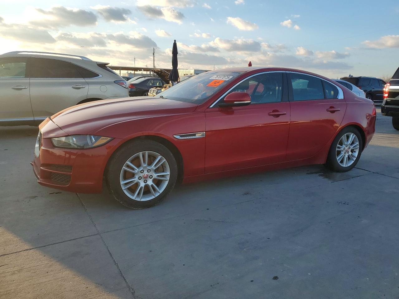 Salvage Jaguar XE Image