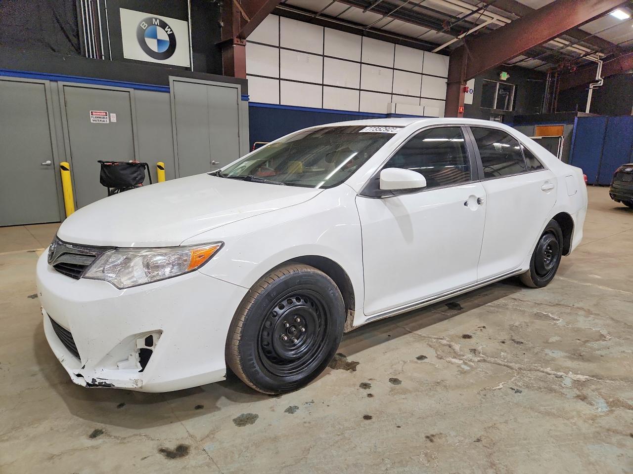 Salvage Toyota Camry Image