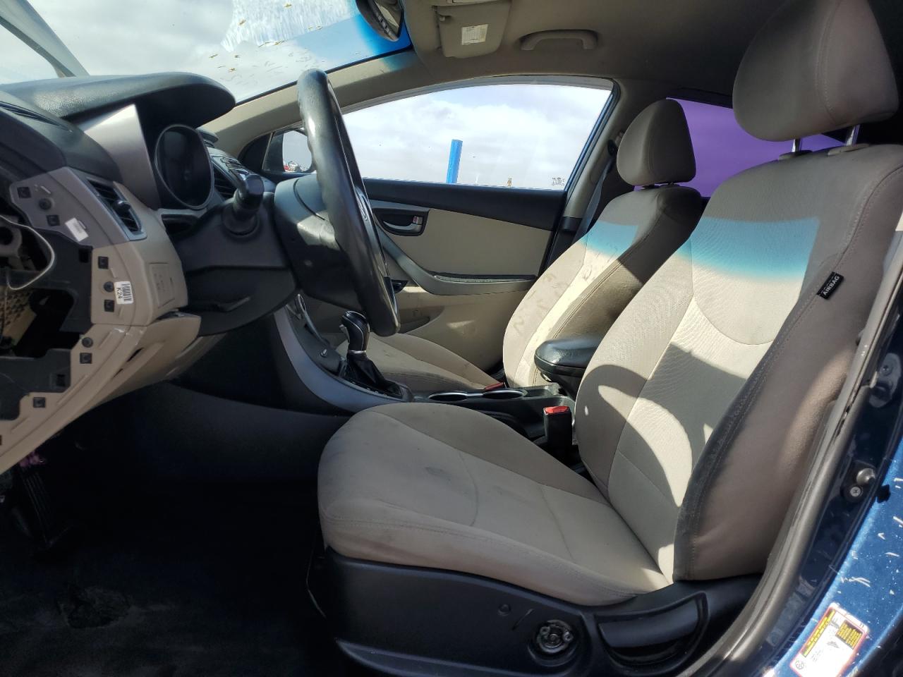 Hyundai ELANTRA Se