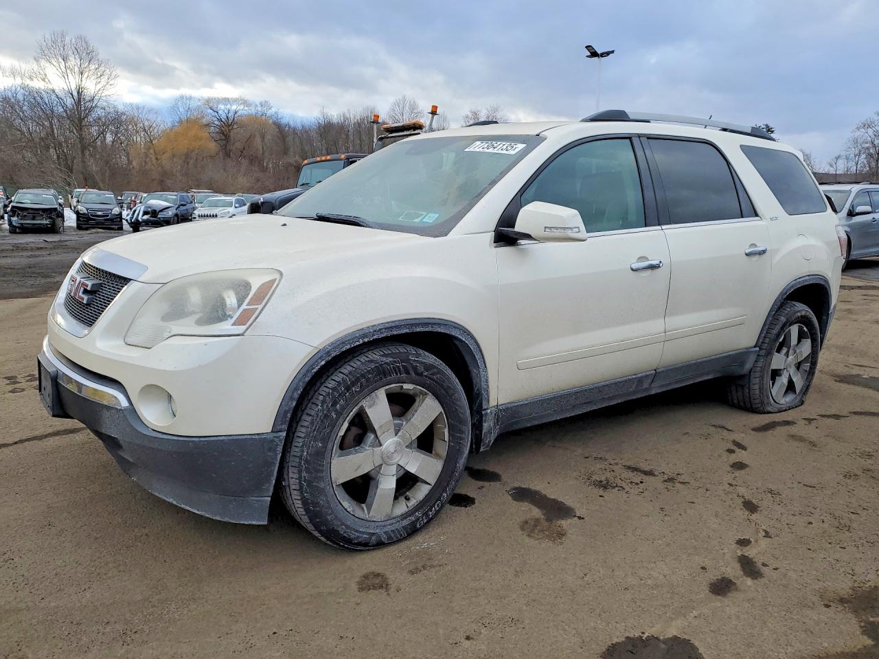 Salvage GMC Acadia Image
