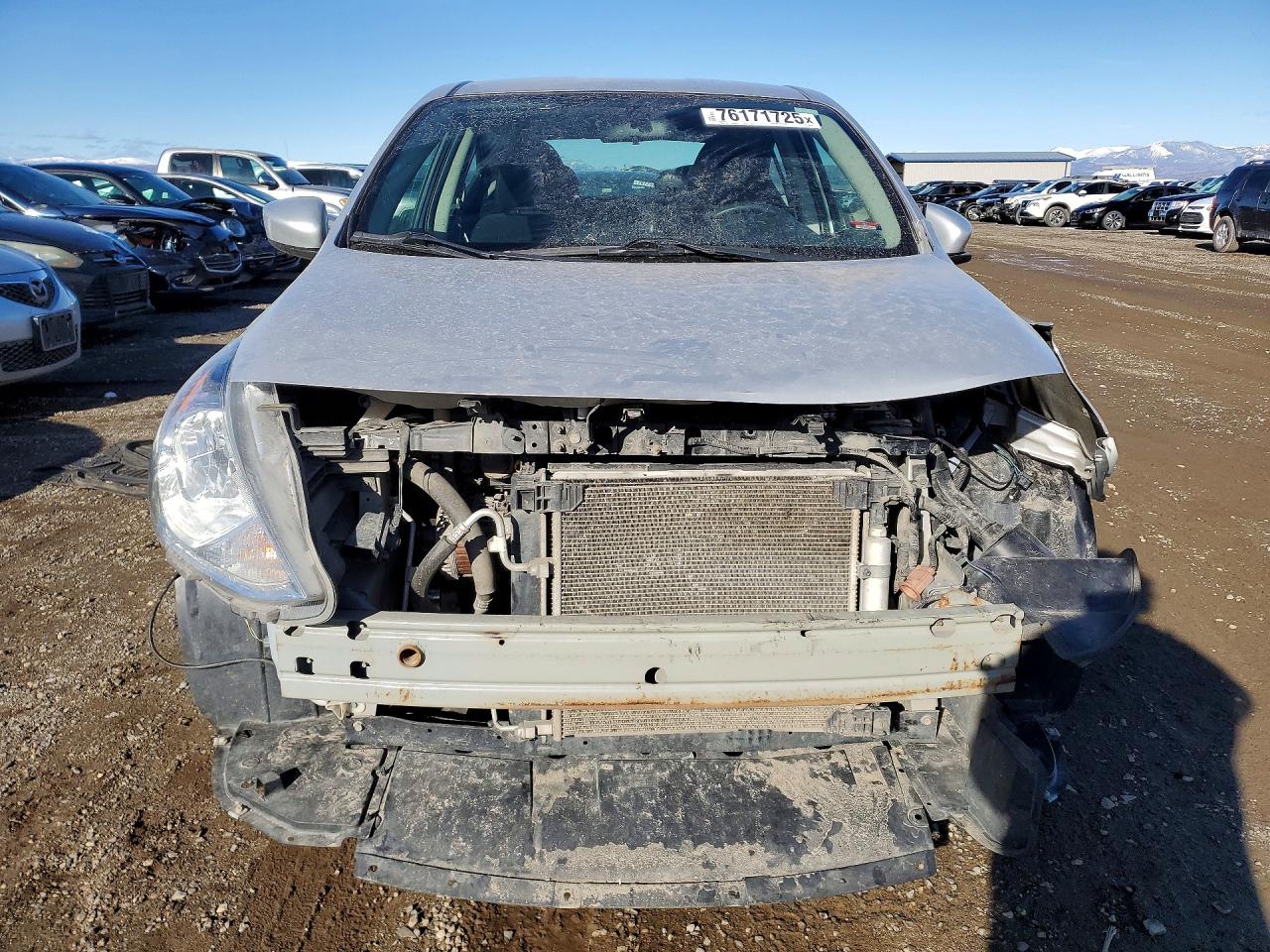 Nissan Versa S