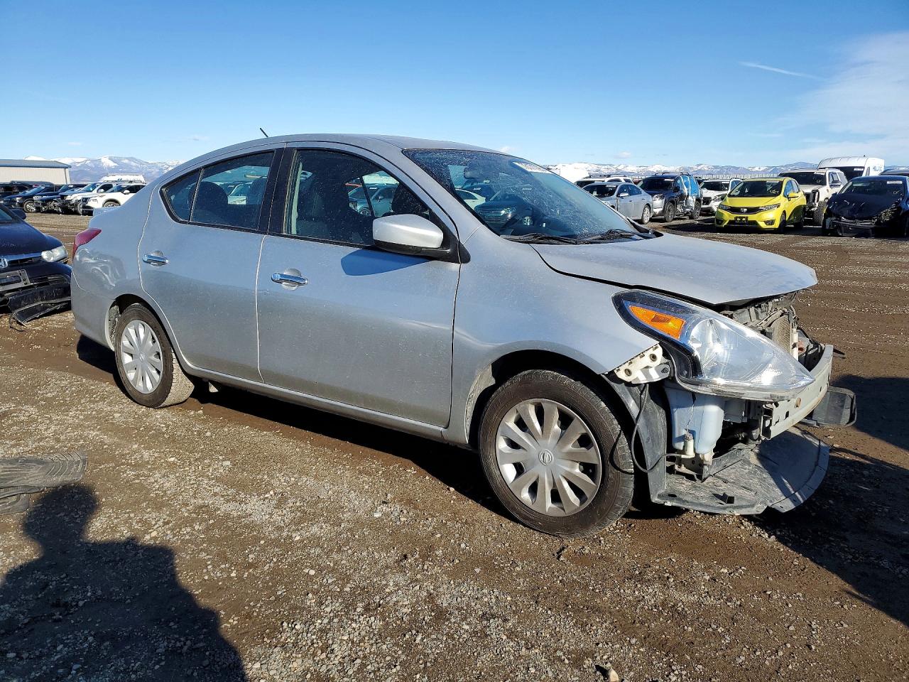 Nissan Versa S