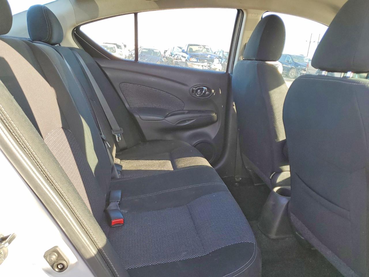 Nissan Versa S