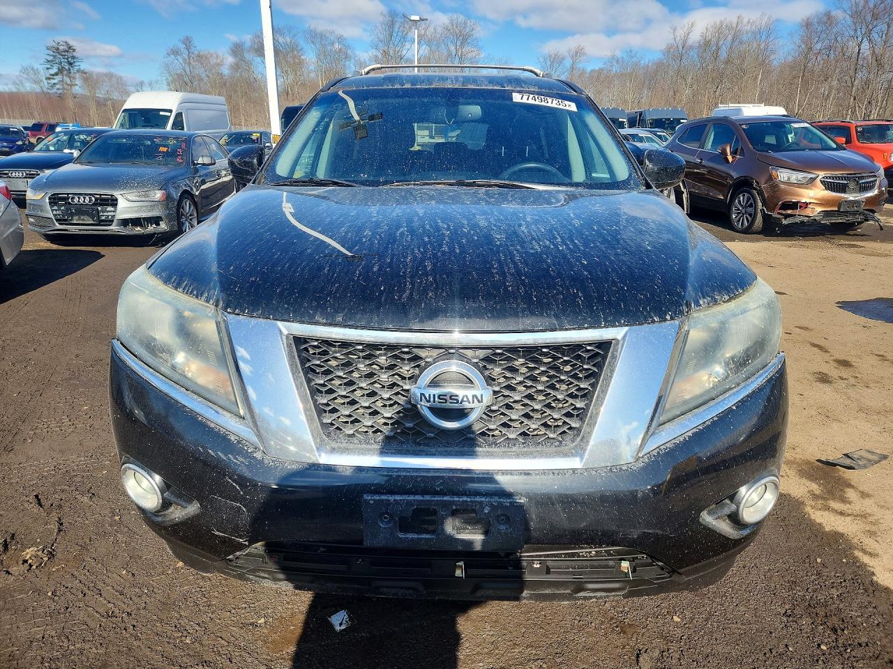 Nissan Pathfinder S