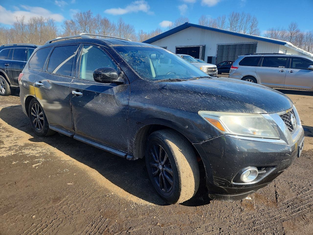 Nissan Pathfinder S