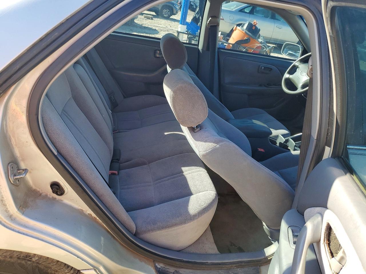 Toyota Camry Ce