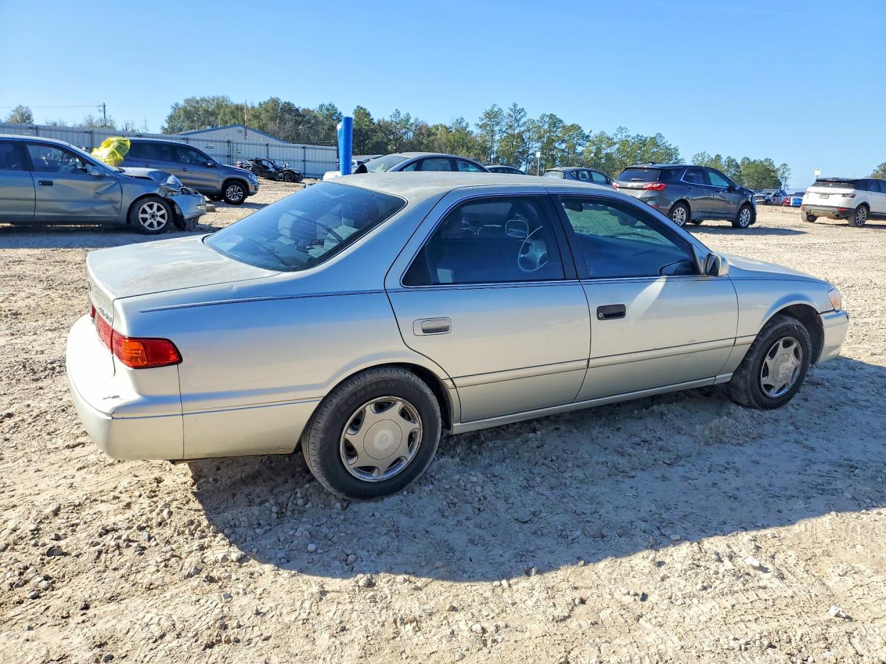 Toyota Camry Ce