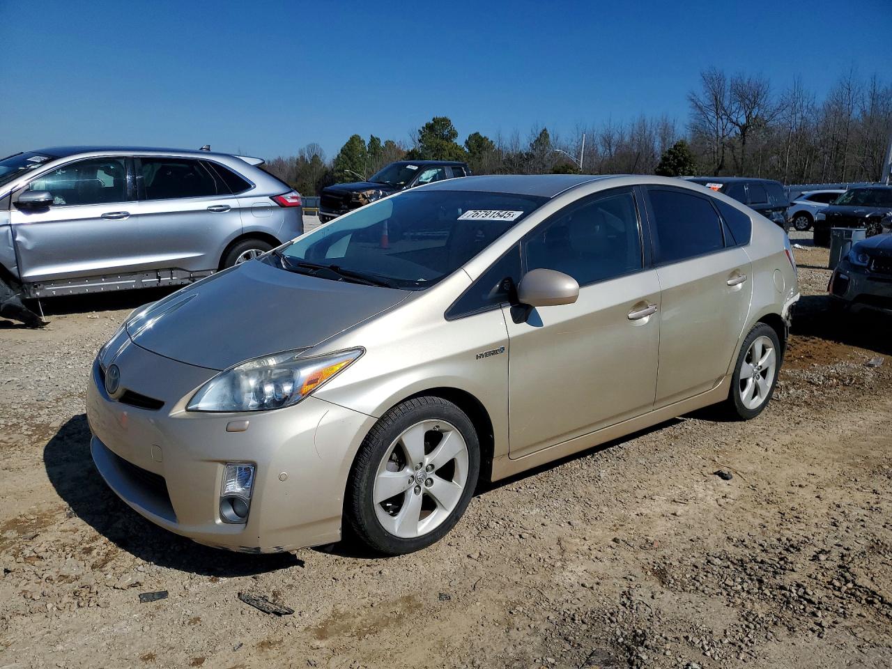 Salvage Toyota Prius Image
