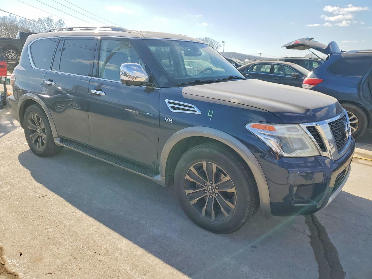 Nissan Armada Sv