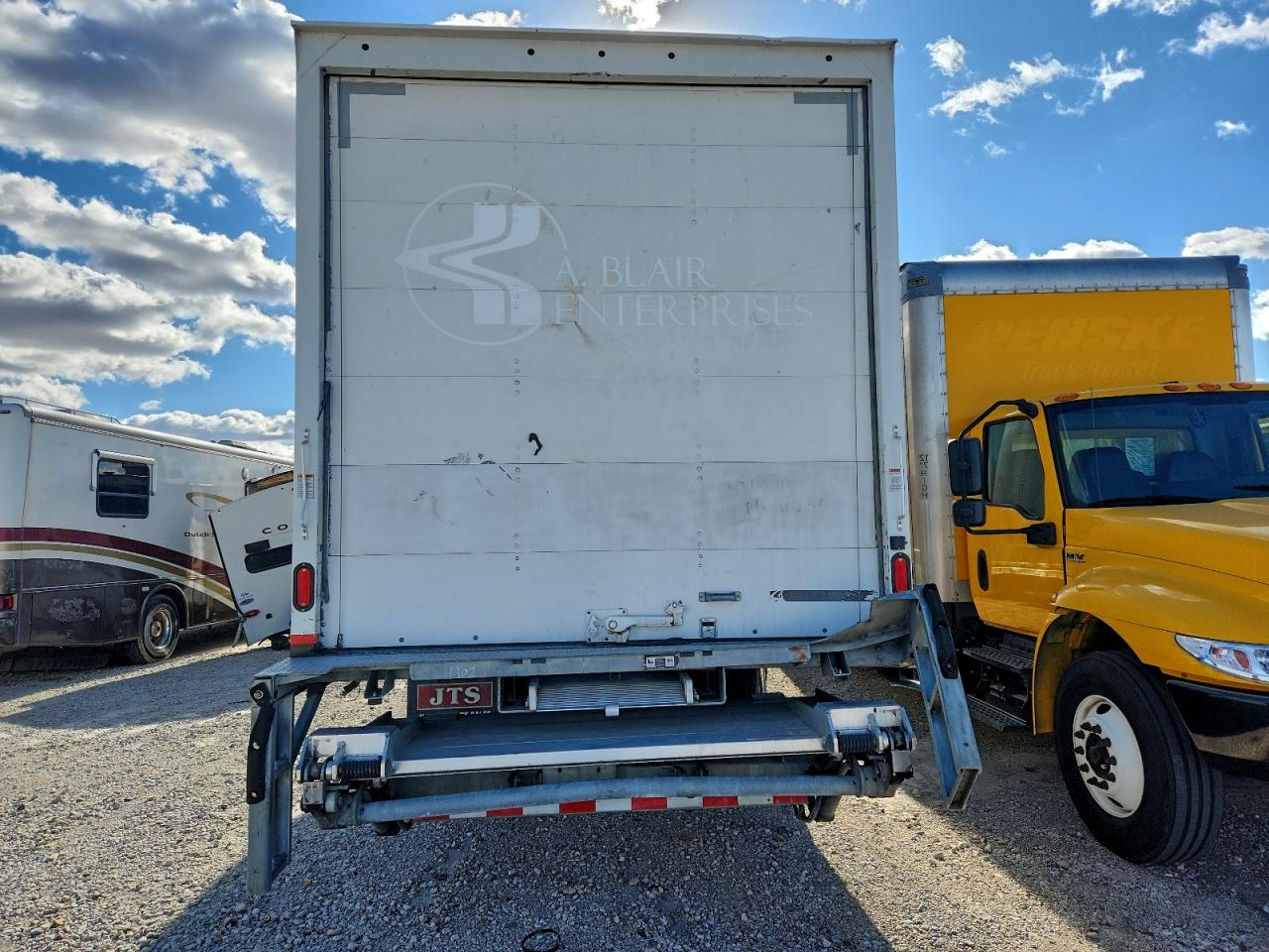 Peterbilt 337