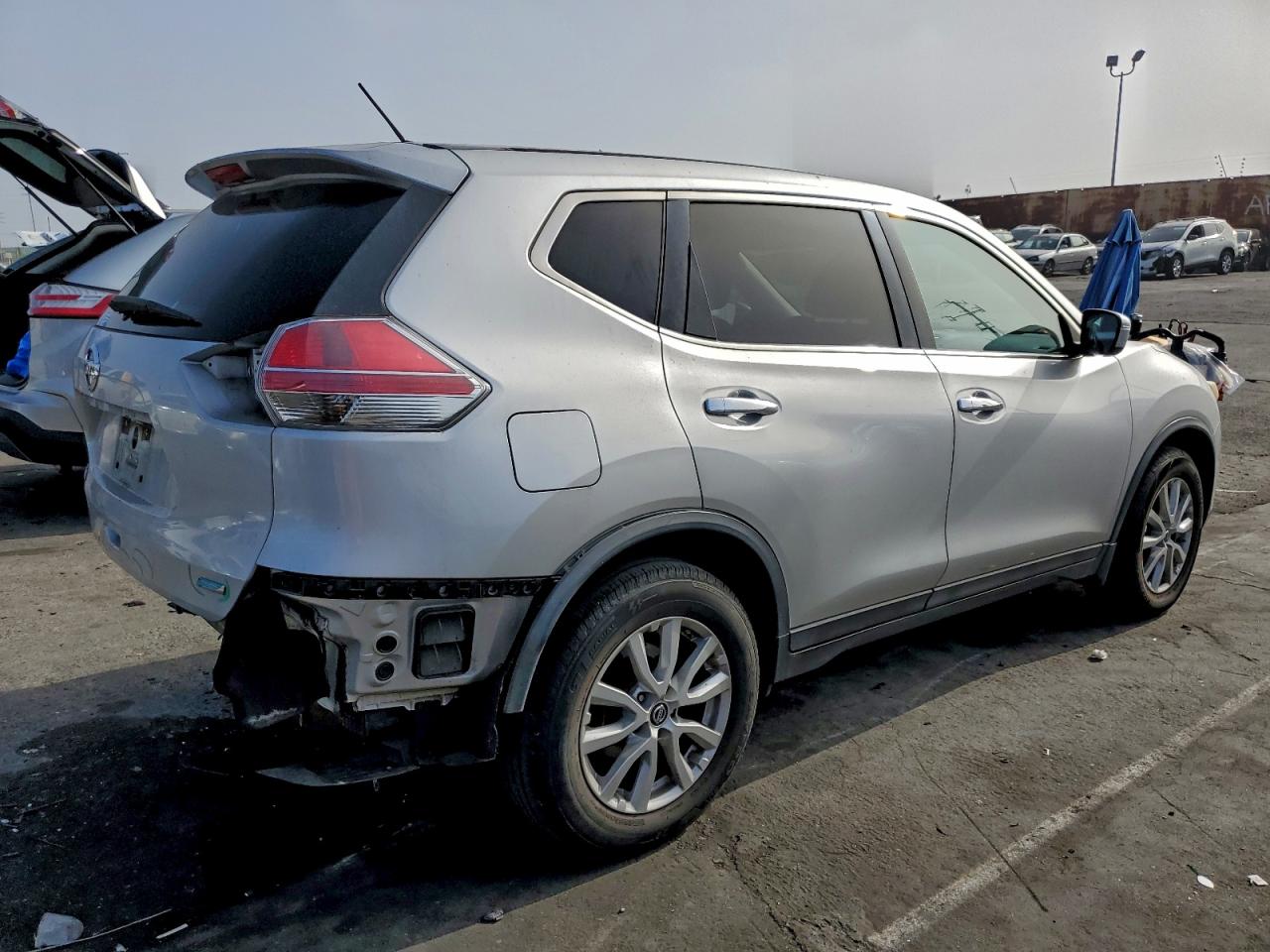 Nissan Rogue S