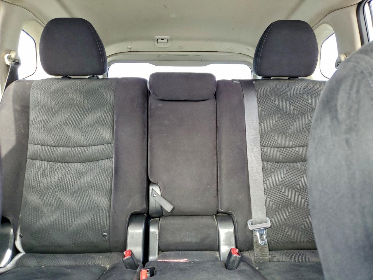 Nissan Rogue S