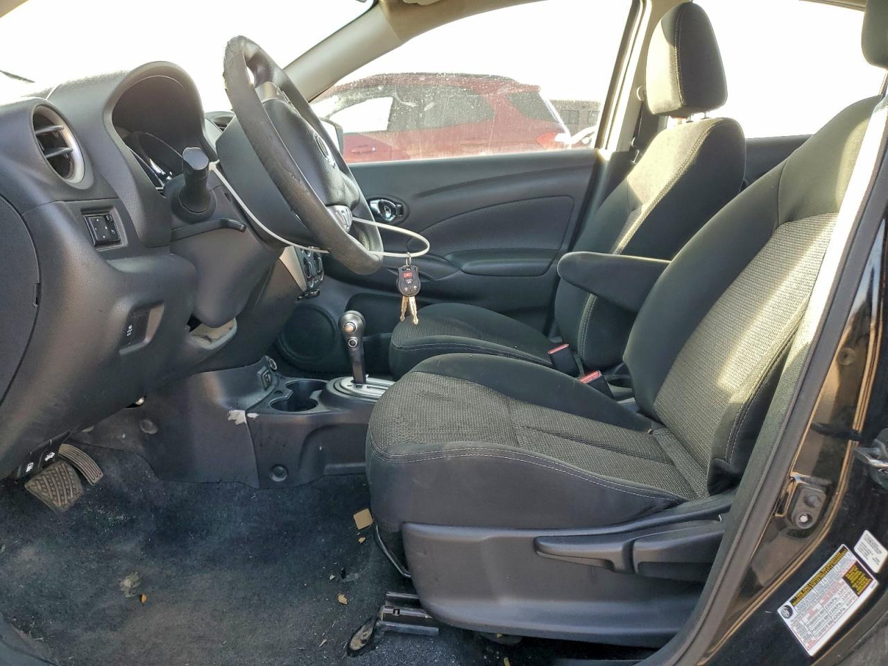 Nissan Versa S
