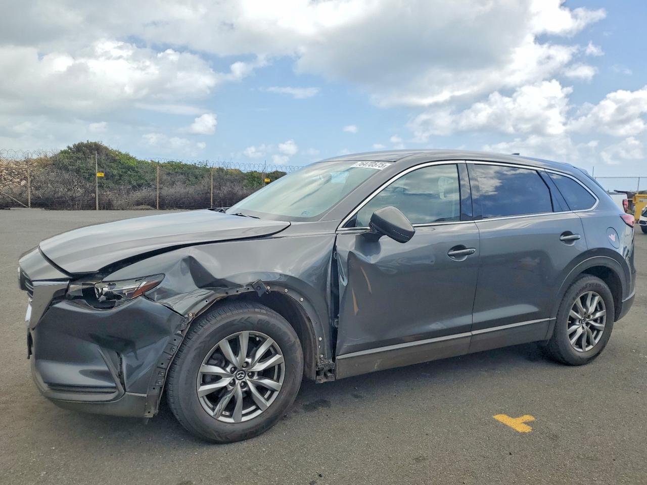 Salvage Mazda Cx Image