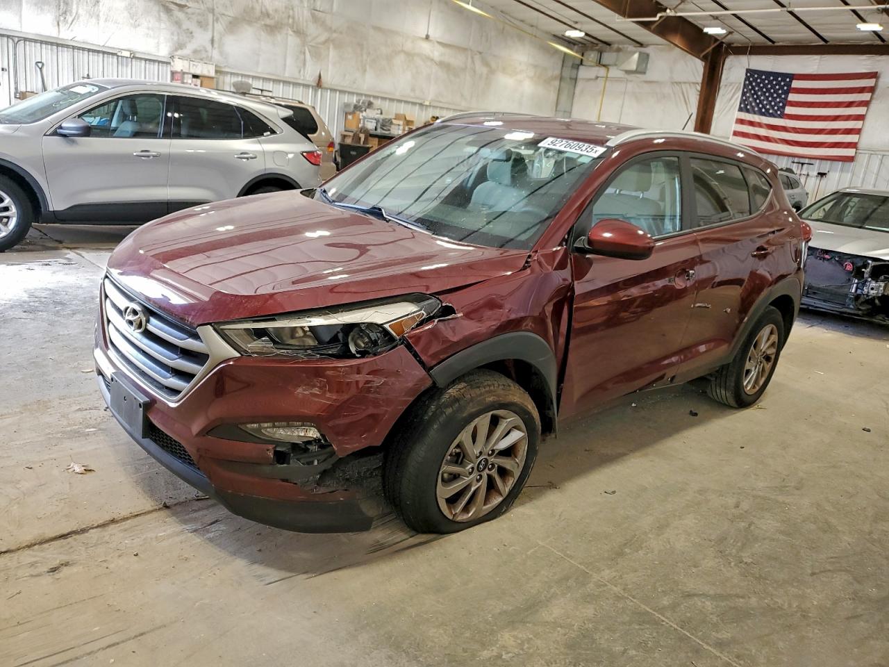 Salvage Hyundai TUCSON Image