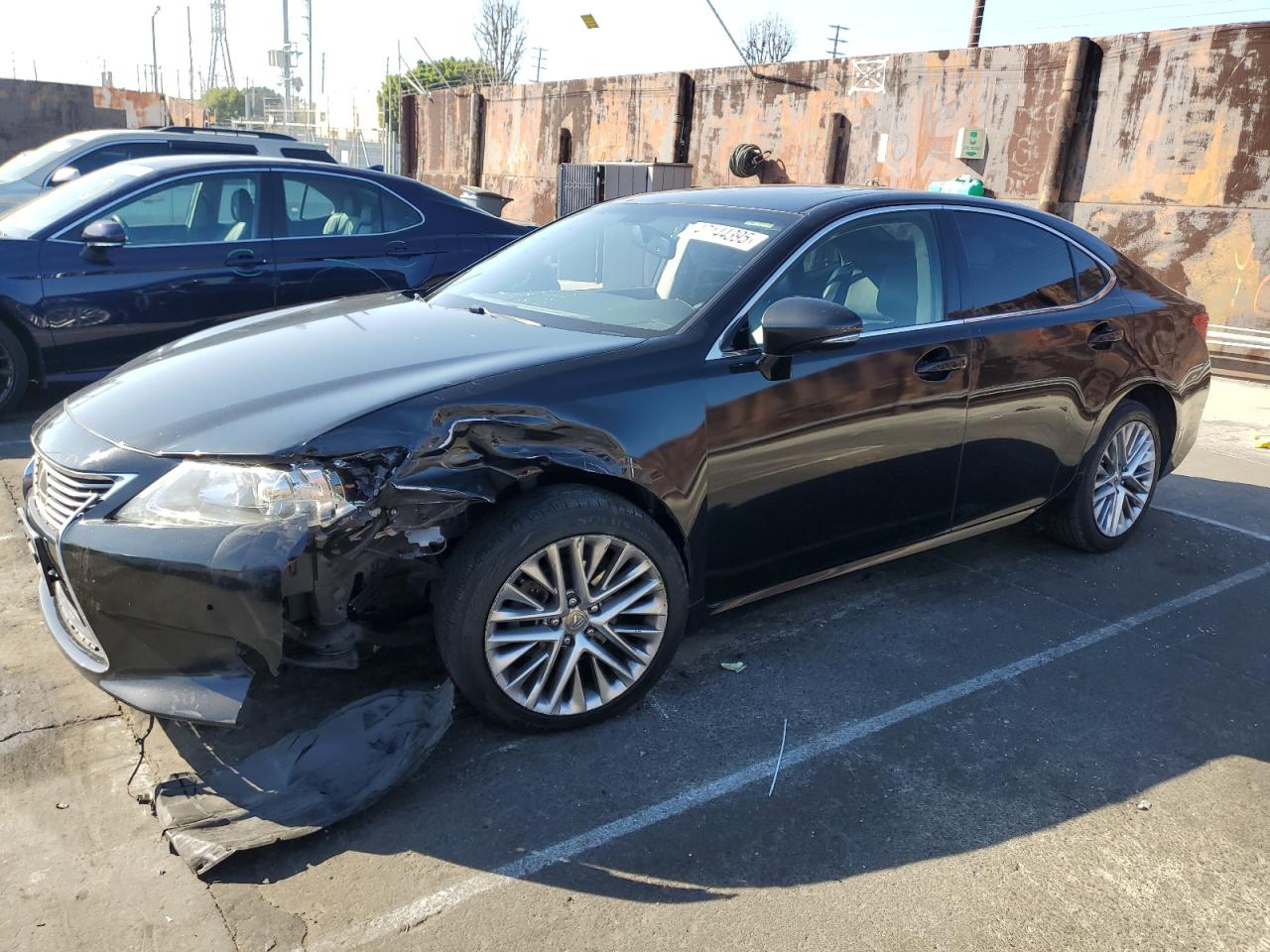 Salvage Lexus Es Image