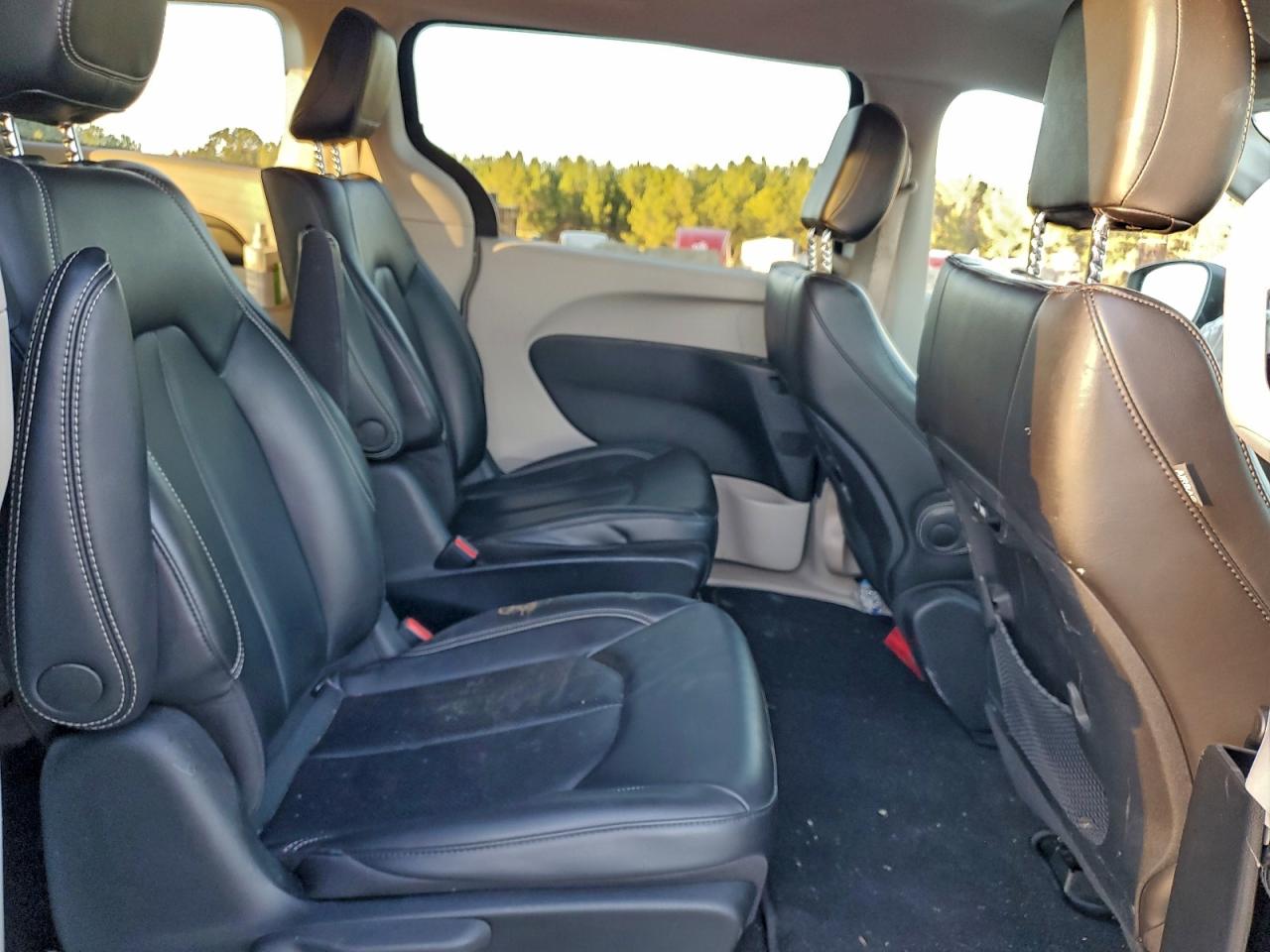 Chrysler Pacifica Hybrid Touring L