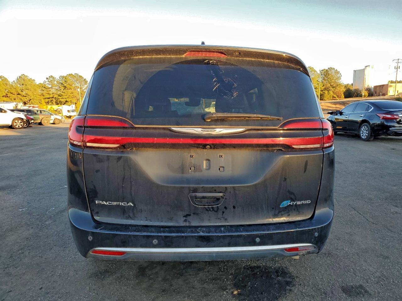 Chrysler Pacifica Hybrid Touring L