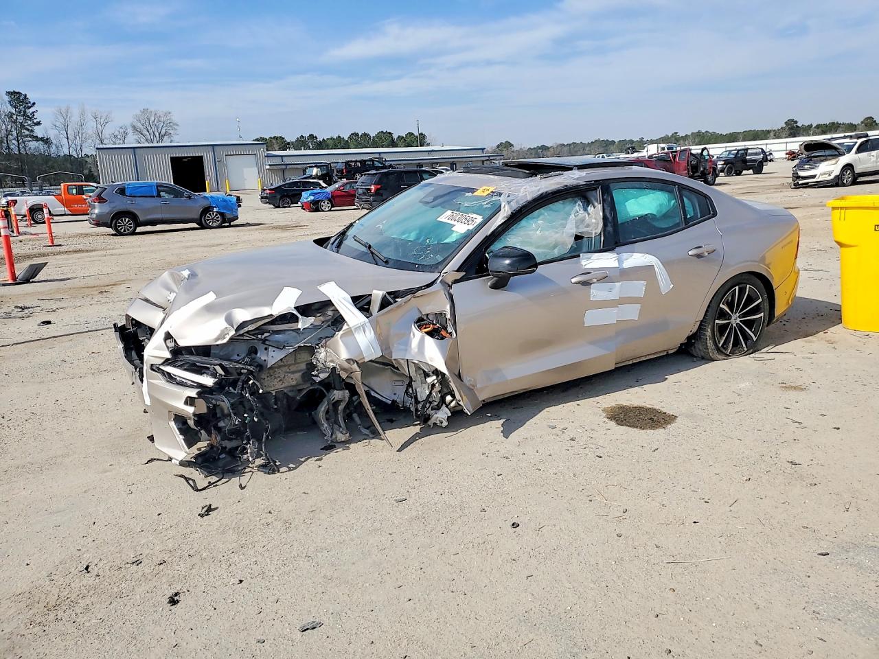 Salvage Volvo S60 Plus Image