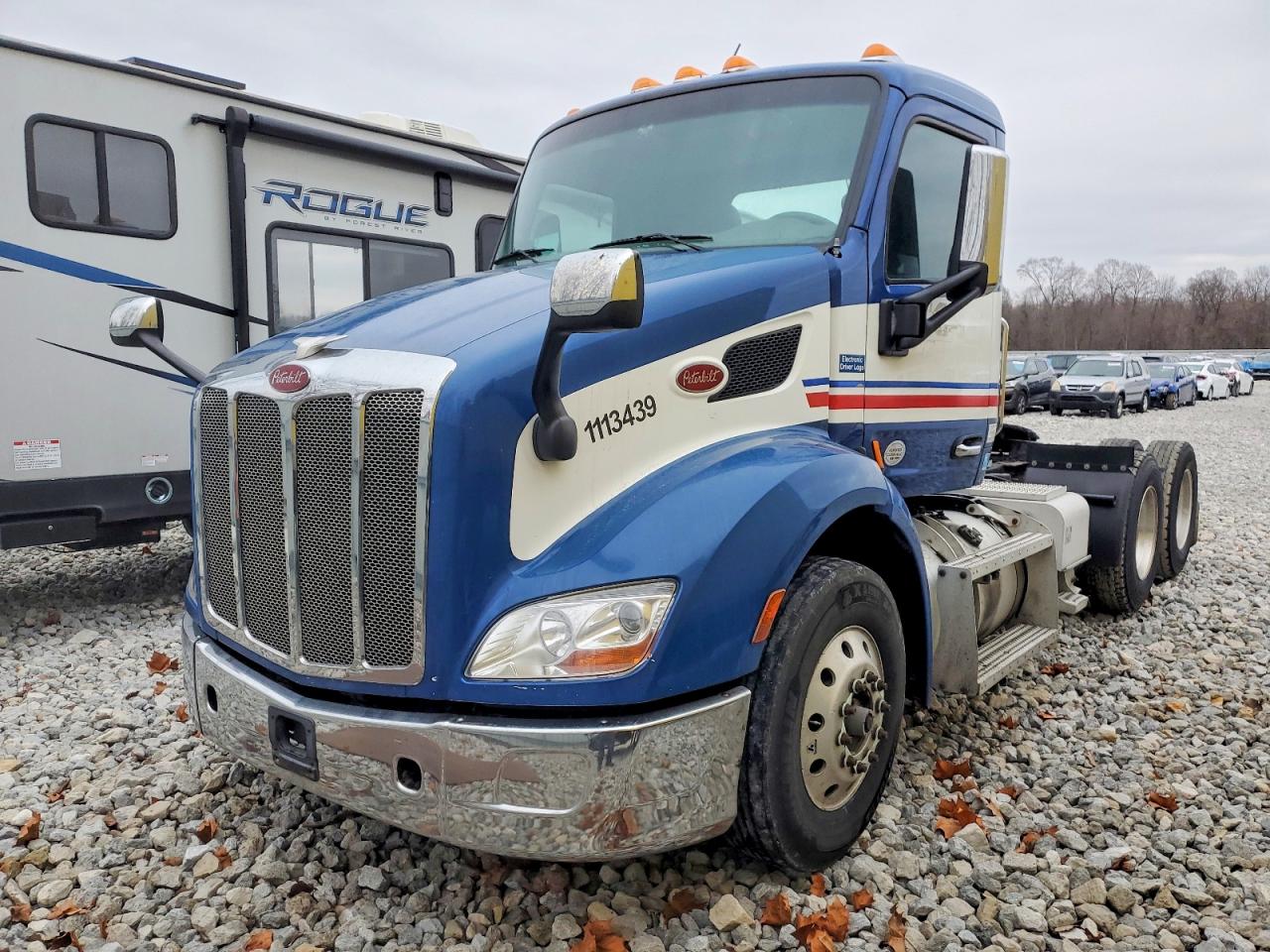 Peterbilt Tractor 579