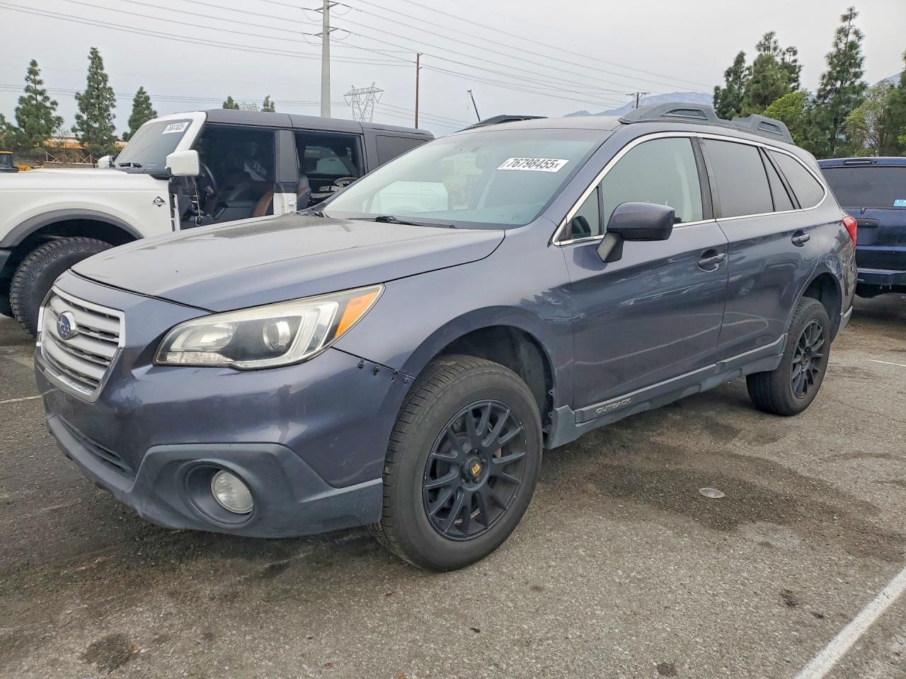 Salvage Subaru Outback Image
