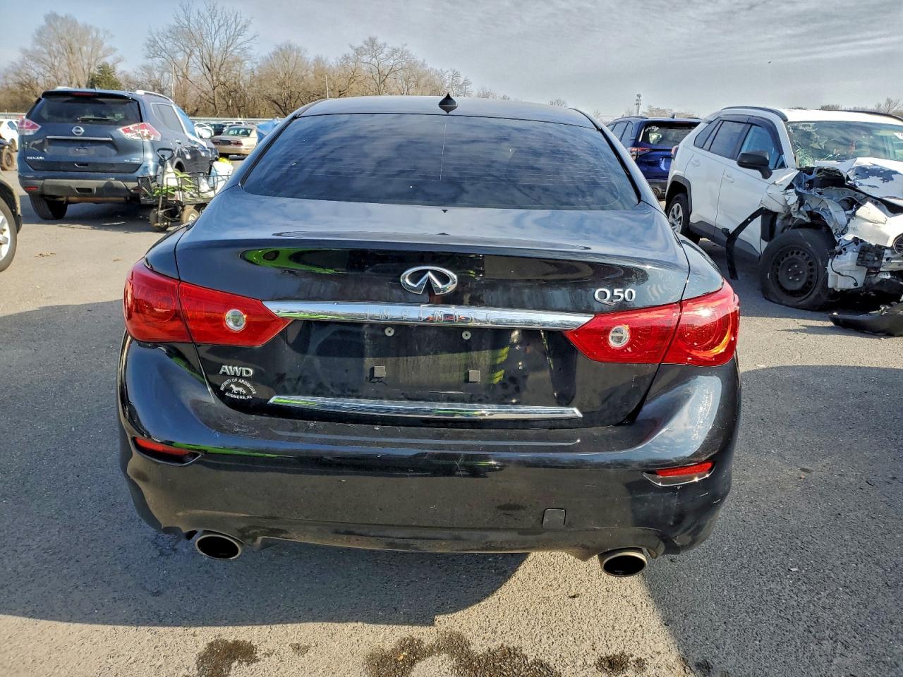 INFINITI Q50 Base