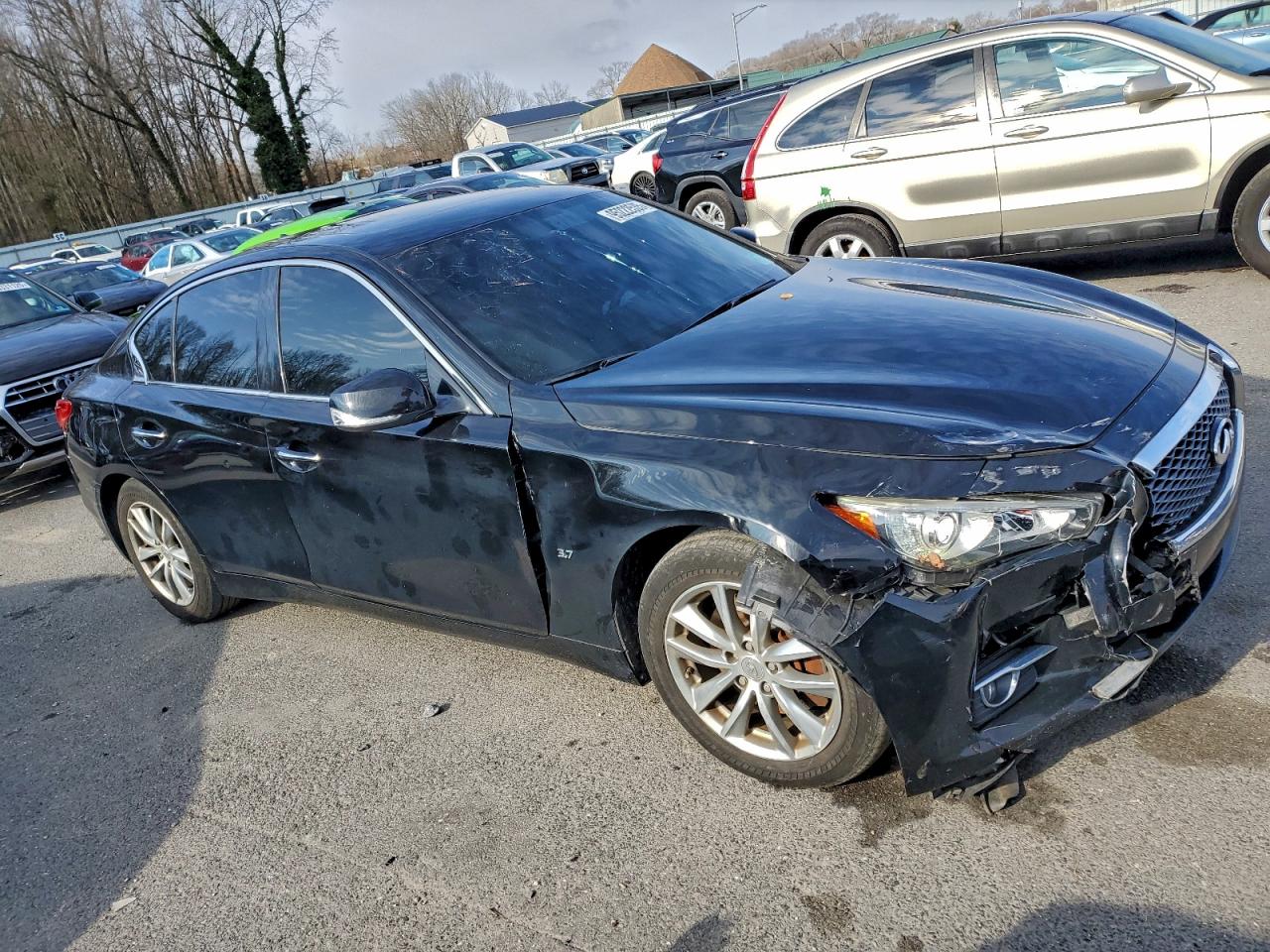 INFINITI Q50 Base